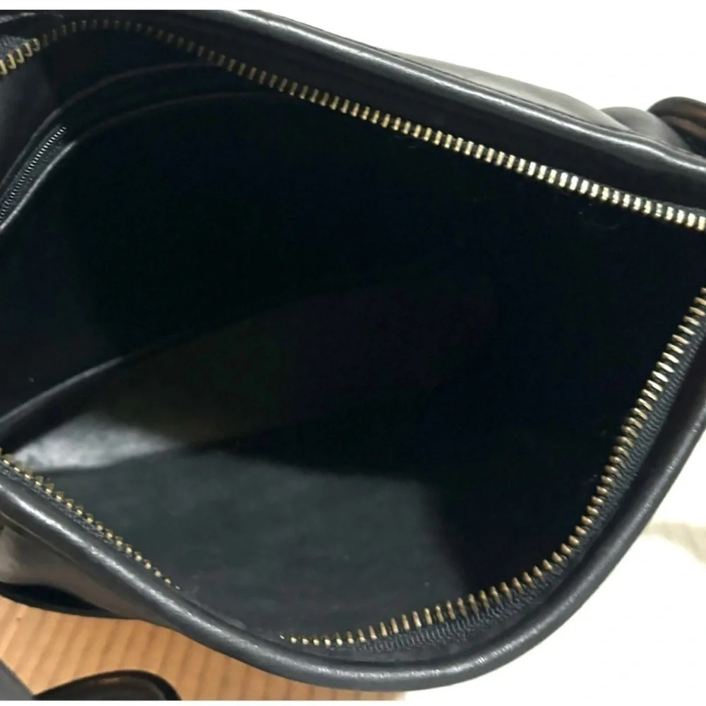 Coach vintage black leather crossbody handbag